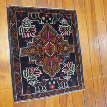 Load image into Gallery viewer, Hand knotted wool Rug 6251 size 62 x 51  cm