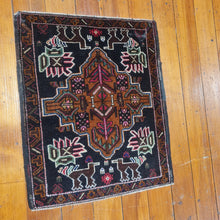 Load image into Gallery viewer, Hand knotted wool Rug 6251 size 62 x 51  cm Iran