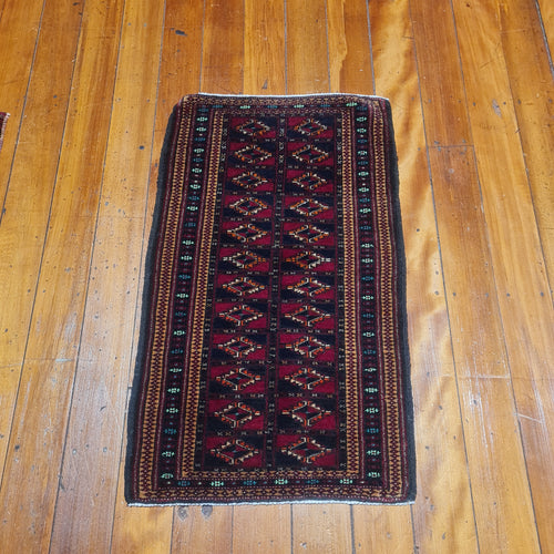 Hand knotted wool Rug 8651 size 86 x 51 cm Iran