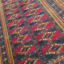 Load image into Gallery viewer, Hand knotted wool Rug 8651 size 86 x 51 cm