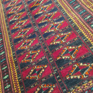 Hand knotted wool Rug 8651 size 86 x 51 cm