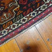 Load image into Gallery viewer, Hand knotted wool Rug 7443 size 74 x 43  cm
