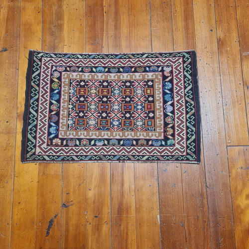 Hand knotted wool Rug 4876 size 48 x 76 cm Iran