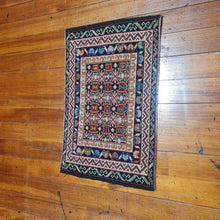Load image into Gallery viewer, Hand knotted wool Rug 4876 size 48 x 76 cm