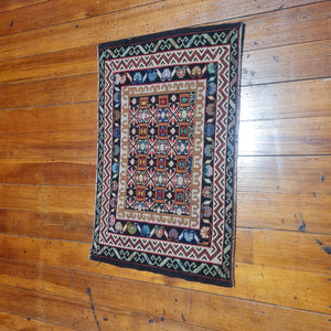 Hand knotted wool Rug 4876 size 48 x 76 cm
