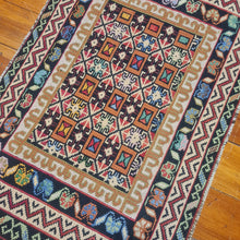 Load image into Gallery viewer, Hand knotted wool Rug 4876 size 48 x 76 cm