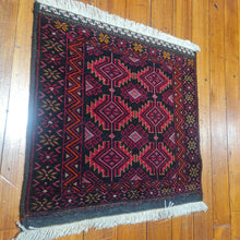 Load image into Gallery viewer, Hand knotted wool Rug 5458 size 54 x 58 cm