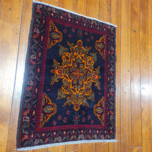 Load image into Gallery viewer, Hand knotted wool Rug 7861 78 x 61 cm