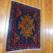 Load image into Gallery viewer, Hand knotted wool Rug 7861 78 x 61 cm Iran