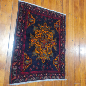 Hand knotted wool Rug 7861 78 x 61 cm