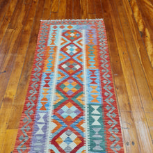 Load image into Gallery viewer, Hand knotted wool Rug 19579 size 195 x 79 cm Afghanistan