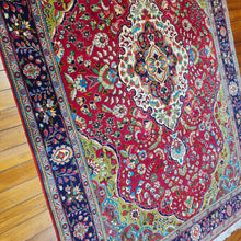 Load image into Gallery viewer, Hand knotted wool rug 307197 size 307 x 197 cm