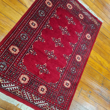 Load image into Gallery viewer, Hand knotted wool rug 12579 size 125 x 79 cm Pakistan
