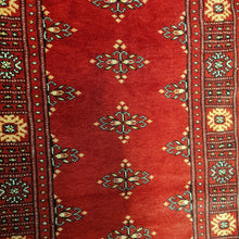 Load image into Gallery viewer, Hand knotted wool rug 12579 size 125 x 79 cm Pakistan