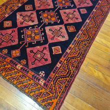 Load image into Gallery viewer, Hand knotted wool rug 285150 size 285 x 150 cm