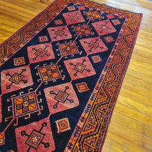 Load image into Gallery viewer, Hand knotted wool rug 285150 size 285 x 150 cm