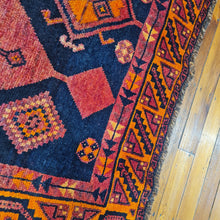 Load image into Gallery viewer, Hand knotted wool rug 285150 size 285 x 150 cm