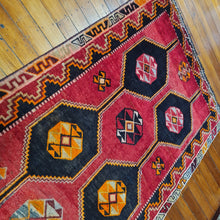 Load image into Gallery viewer, Hand knotted wool rug 290145 size 290 x 145 cm