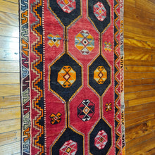 Load image into Gallery viewer, Hand knotted wool rug 290145 size 290 x 145 cm
