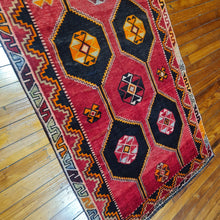 Load image into Gallery viewer, Hand knotted wool rug 290145 size 290 x 145 cm