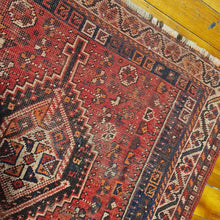 Load image into Gallery viewer, Hand knotted wool rug 161106 size 161 x 106 cm