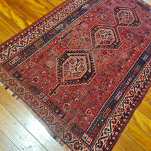 Load image into Gallery viewer, Hand knotted wool rug 161106 size 161 x 106 cm