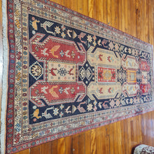 Load image into Gallery viewer, Hand knotted wool rug 291157 size 191 x 157 cm
