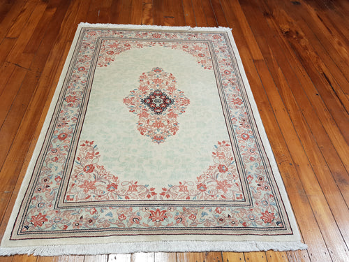 Hand knotted wool Rug 437 size 189 x 137 cm