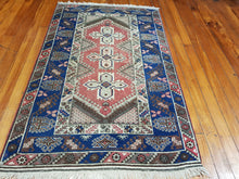 Load image into Gallery viewer, Hand knotted wool Rug 196126 size  196 x 126 cm Turkey