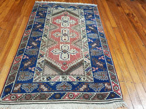 Hand knotted wool Rug 196126 size  196 x 126 cm Turkey