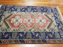 Load image into Gallery viewer, Hand knotted wool Rug 196126 size  196 x 126 cm Turkey
