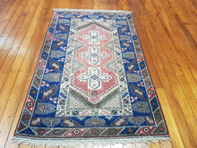 Load image into Gallery viewer, Hand knotted wool Rug 196126 size  196 x 126 cm Turkey