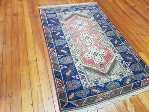 Hand knotted wool Rug 196126 size  196 x 126 cm Turkey