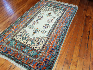 Hand knotted wool Rug 232133 size 232 x 133 cm Turkey