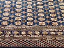 Load image into Gallery viewer, Hand knotted wool Rug 51 size 314 x 252 cm Pakistan