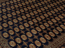 Load image into Gallery viewer, Hand knotted wool Rug 51 size 314 x 252 cm Pakistan
