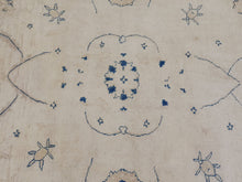 Load image into Gallery viewer, Hand knotted wool Rug 2 size 223 x 172 cm Afghanistan