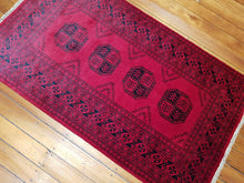 Load image into Gallery viewer, Hand knotted wool Rug 8 size 162 x 93 cm Pakistan