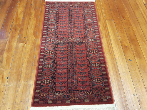 100% wool  Kasghai 4346 300 size 67 x 130 cm Belgium