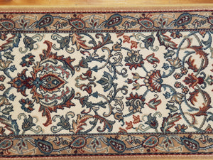 100% wool P Palace  3.35 metre x 67 cm width Belgium