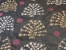 Load image into Gallery viewer, silk Rug 230170   size  230 x 170 cm