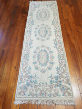 Load image into Gallery viewer, Hand knotted wool Rug Aubusson 70225 size 225 x 70 cm India