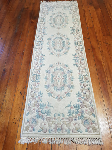 Hand knotted wool Rug Aubusson 70225 size 225 x 70 cm India