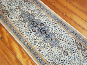 Hand knotted wool Rug 19762 size 197 x 62 cm