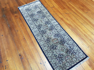 Hand knotted  Rug 18262 size 182 x 62 cm, Pakistan