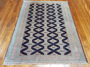 Hand knotted wool Rug 4061 size 165 x 123 cm Iran