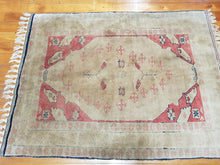 Load image into Gallery viewer, Hand knotted wool Rug 160107 size 160 x 107 cm Turkey