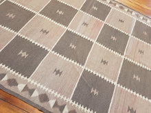 Load image into Gallery viewer, Hand knotted wool Rug 7191 size 293 x 199 cm Afghanistan