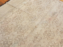 Load image into Gallery viewer, Hand knotted wool Rug 7226 size 311 x 208 cm Afghanistan