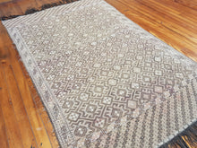 Load image into Gallery viewer, Hand knotted wool Rug 7230 size 320 x 200 cm Afghanistan